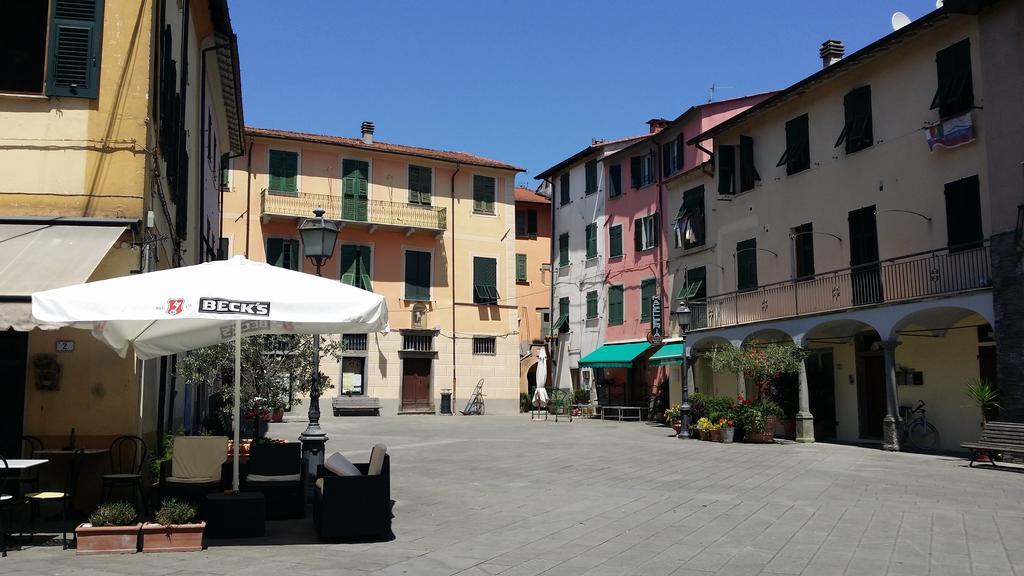 La Luna Nel Borgo Brugnato Luaran gambar