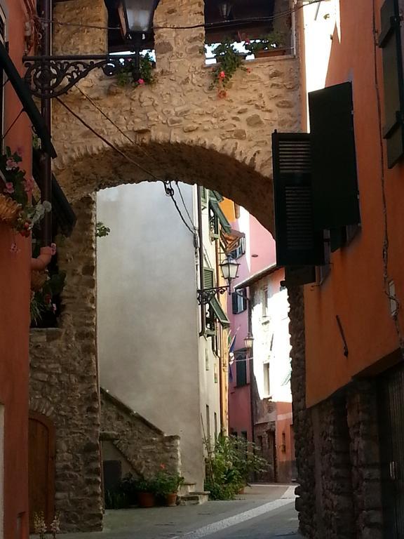 La Luna Nel Borgo Brugnato Luaran gambar